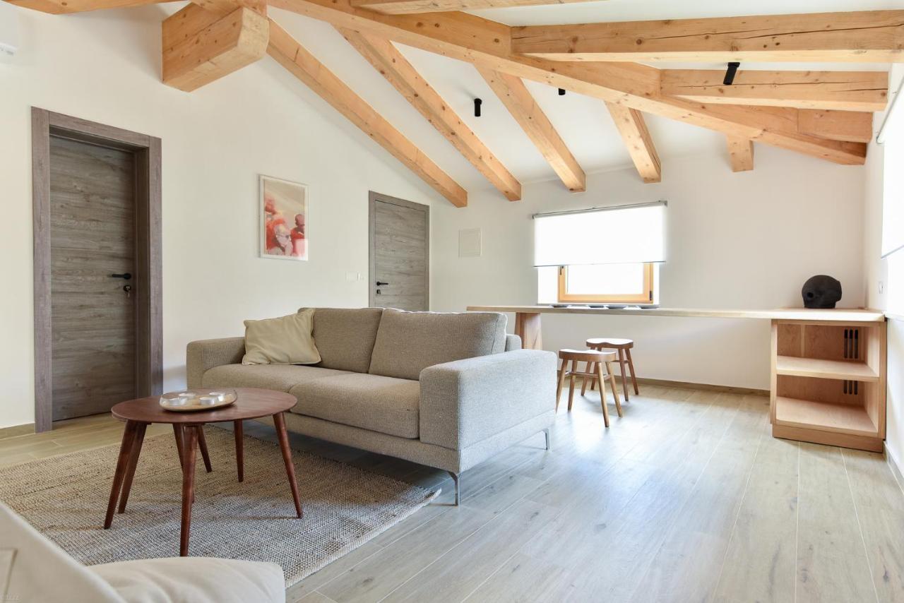L'Abbraccio Della Quercia Apartment Momjan Bagian luar foto